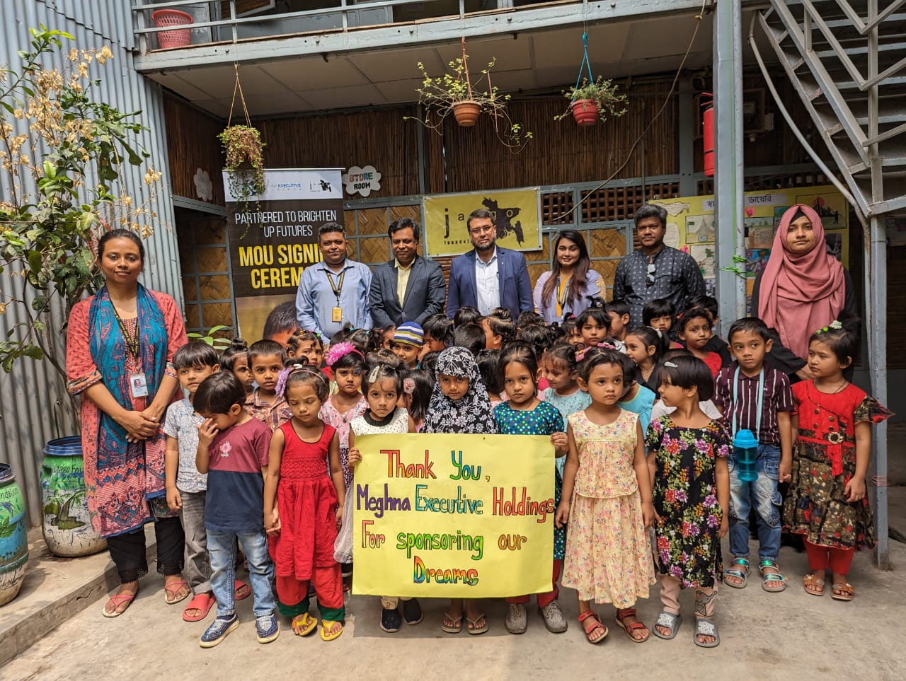 Empowering Dreams: Meghna Executive Holdings stands by an entire class of JAAGO students