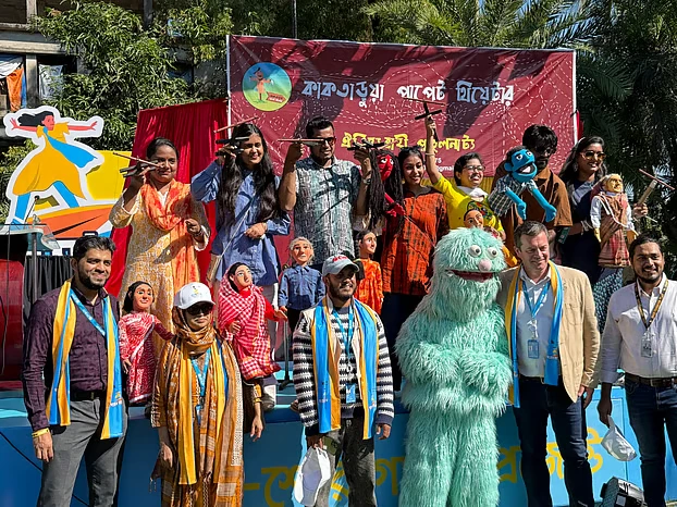 JAAGO Foundation, UNICEF host beach carnival, sports competition in Cox’s Bazar
