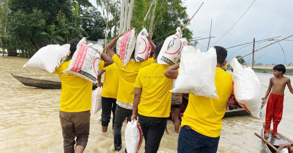Volunteers Bring Help to Flood Victims of Bangladesh